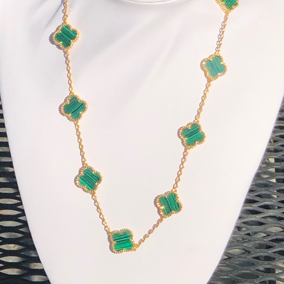 Malachite clover necklace Clearance